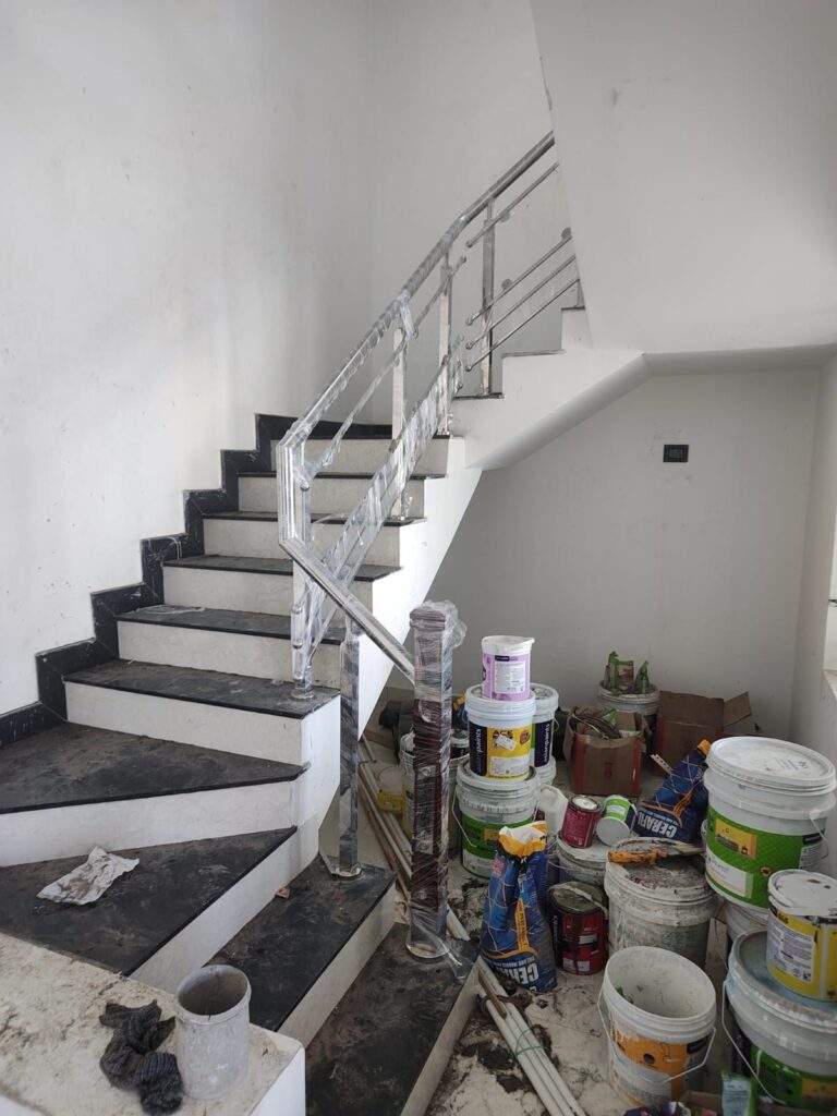 Stainless steel handrailing